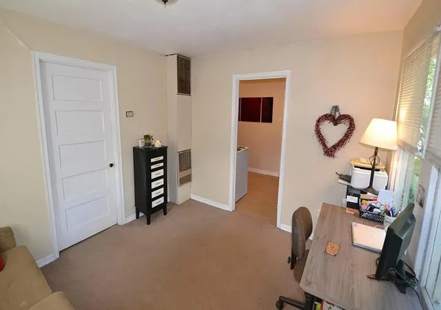 Photo 4 of Single family home for sale at 808 E 46Th St #B, Austin, TX 78751 | MLS# 4545087 | Listing updated on 2026-10-14