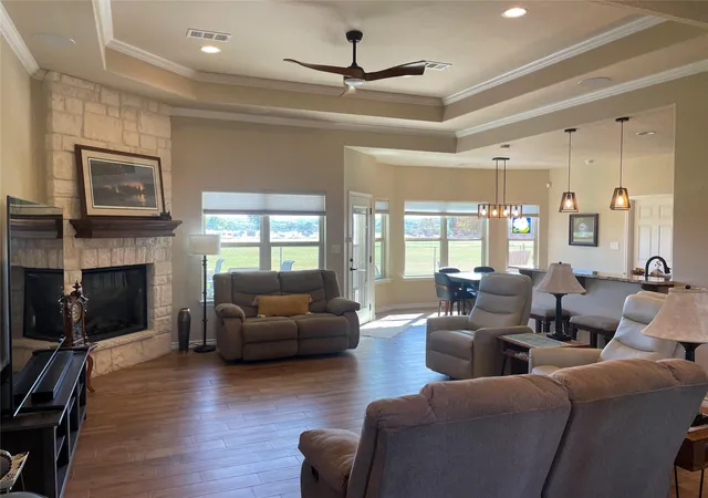 Photo 3 of Single family home for sale at 364 Firestone Dr, Meadowlakes, TX 78654 | MLS# 5362339 | Listing updated on 2026-09-16