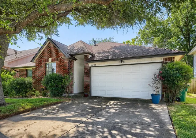 Single family home for sale at 8009 Tantara Ct, Austin, TX 78729 | MLS# 5381568