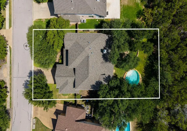 Single family home for sale at 12621 Capella Trl, Austin, TX 78732 | MLS# 1495890