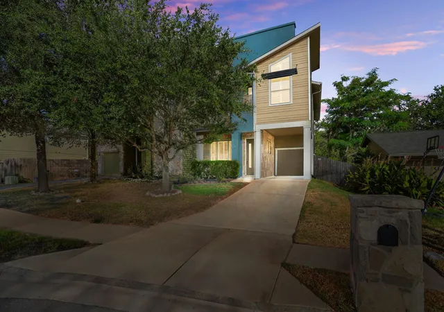 Photo 1 of Single family home for sale at 6712 Blarwood Dr, Austin, TX 78745 | MLS# 9245451 | Listing updated on 2026-09-13