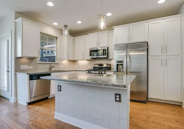 Photo 4 of Townhouse for sale at 7420 Easy Wind Dr, Austin, TX 78757 | MLS# 4621472 | Listing updated on 2026-09-15