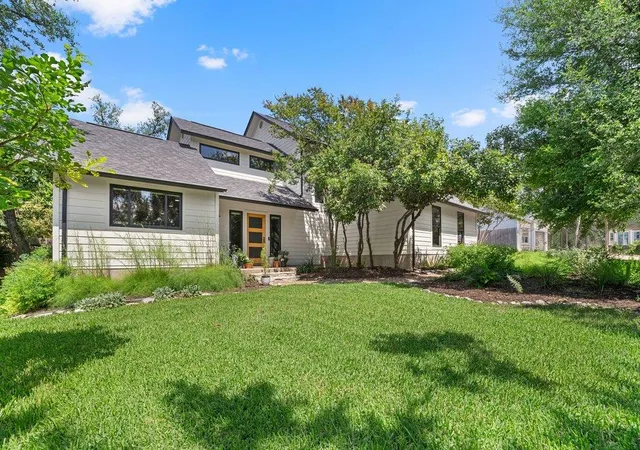 Photo 1 of Single family home for sale at 1117 San Augustine Dr, Austin, TX 78733 | MLS# 2563796 | Listing updated on 2026-09-14