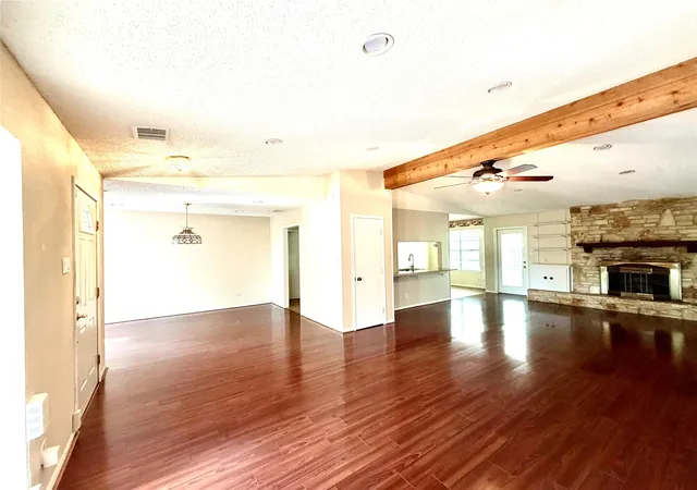 Photo 4 of Single family home for sale at 12312 Knoll Ridge Dr, Austin, TX 78758 | MLS# 1262687 | Listing updated on 2026-10-29