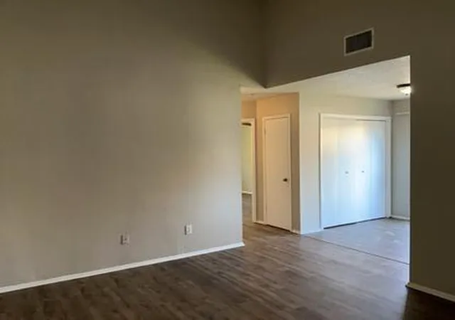 Photo 4 of House for sale at 610/608 Greenlawn Blvd, Round Rock, TX 78664 | MLS# 6803672 | Listing updated on 2026-09-14