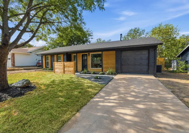 Photo 1 of Single family home for sale at 6705 Esther Dr, Austin, TX 78752 | MLS# 3978190 | Listing updated on 2026-09-12
