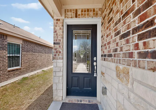 Photo 3 of Single family home for sale at 13401 Harry S Truman Dr, Manor, TX 78653 | MLS# 5577536 | Listing updated on 2026-09-23