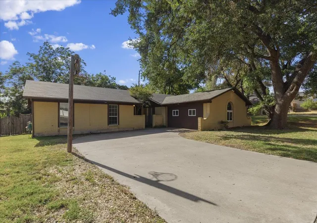 Photo 3 of Single family home for sale at 11309 January Dr, Austin, TX 78753 | MLS# 5177182 | Listing updated on 2026-09-23
