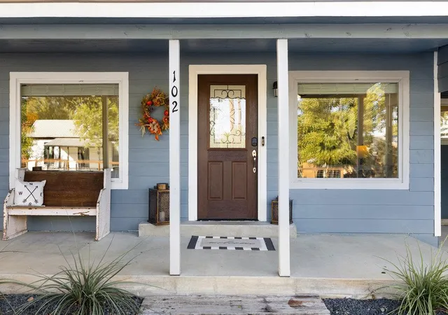 Photo 3 of Single family home for sale at 102 Ranchview Dr, Johnson City, TX 78636 | MLS# 4644069 | Listing updated on 2026-09-14