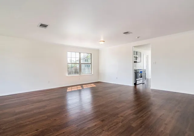 Photo 4 of Single family home for sale at 19845 San Chisolm Dr, Round Rock, TX 78664 | MLS# 4506658 | Listing updated on 2026-09-08
