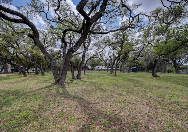 Photo 3 of Single family home for sale at 307 Mesa Dr, Wimberley, TX 78676 | MLS# 9568432 | Listing updated on 2026-09-11