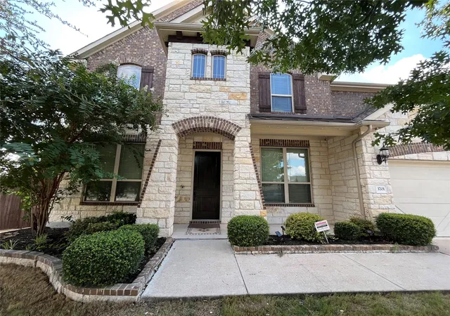 Photo 3 of Single family home for sale at 3701 Carya Dr, Leander, TX 78641 | MLS# 3515279 | Listing updated on 2026-10-06