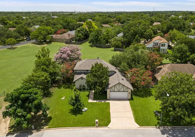 Photo 3 of Single family home for sale at 5205 Wheeler Branch Cir, Austin, TX 78749 | MLS# 3421766 | Listing updated on 2026-09-23