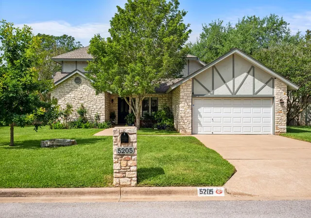 Photo 3 of Single family home for sale at 5205 Wheeler Branch Cir, Austin, TX 78749 | MLS# 3421766 | Listing updated on 2026-09-23