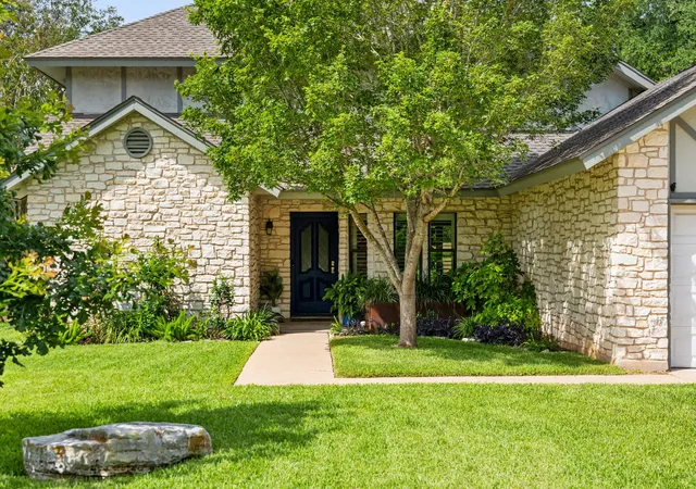 Single family home for sale at 5205 Wheeler Branch Cir, Austin, TX 78749 | MLS# 3421766