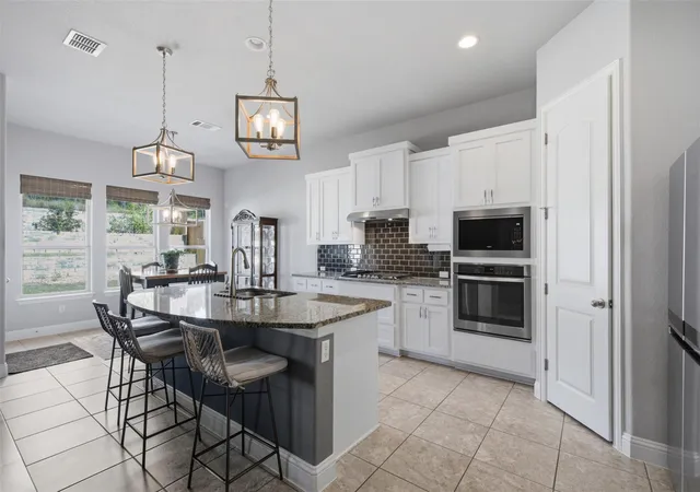 Single family home for sale at 324 Stoney Point Rd, Austin, TX 78737 | MLS# 2914230