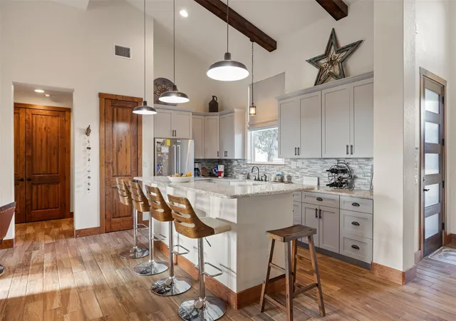 Photo 4 of Single family home for sale at 102 Leach Ln, Wimberley, TX 78676 | MLS# 2345399 | Listing updated on 2026-09-15