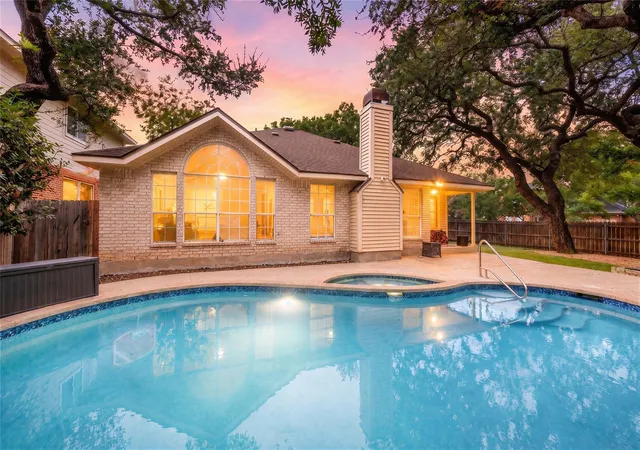 Single family home for sale at 6112 Jumano Ln, Austin, TX 78749 | MLS# 7340412