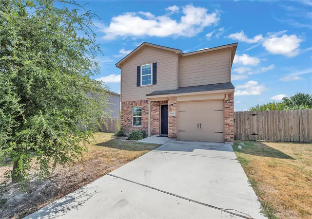 Condo for sale at 5021 Cressler Ln #29G, Jarrell, TX 76537 | MLS# 3373018