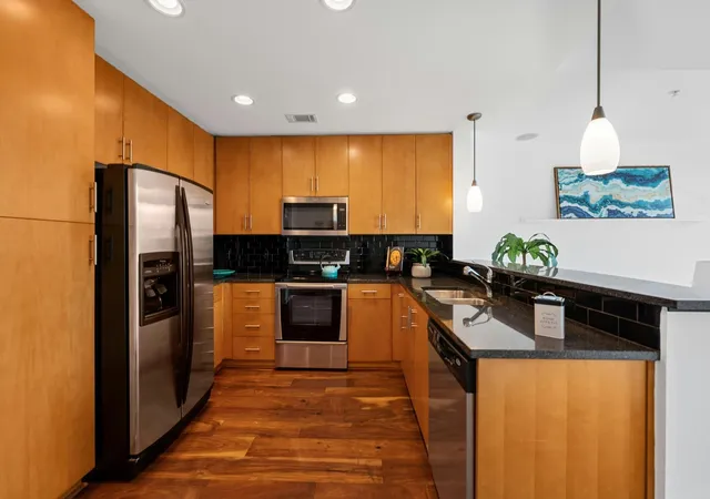 Photo 3 of Condo for sale at 360 Nueces St #1407, Austin, TX 78701 | MLS# 9328071 | Listing updated on 2026-09-15