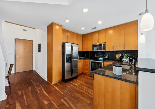 Photo 3 of Condo for sale at 360 Nueces St #1407, Austin, TX 78701 | MLS# 9328071 | Listing updated on 2026-09-15