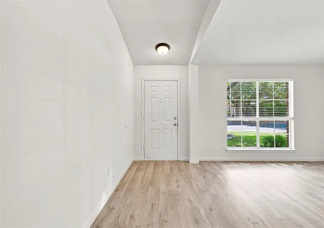 Photo 3 of Single family home for sale at 2517 Vernell Way, Round Rock, TX 78664 | MLS# 4565447 | Listing updated on 2026-10-29