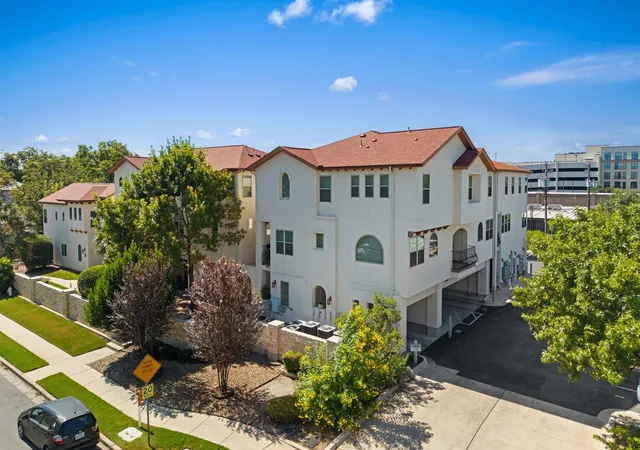 Photo 2 of Condo for sale at 2207 Pasadena Dr #10, Austin, TX 78757 | MLS# 6060914 | Listing updated on 2026-09-22