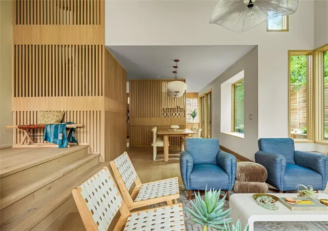 Photo 2 of Single family home for sale at 1102 Charlotte St, Austin, TX 78703 | MLS# 4373966 | Listing updated on 2026-10-10