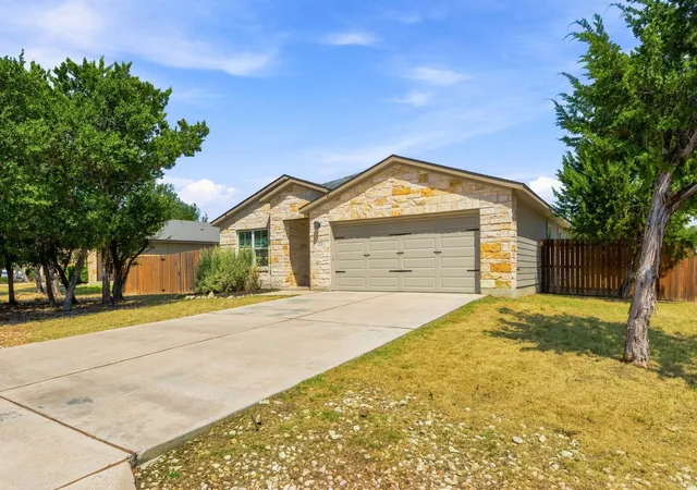 Photo 1 of Single family home for sale at 21720 Crystal Way, Lago Vista, TX 78645 | MLS# 1889281 | Listing updated on 2026-10-02