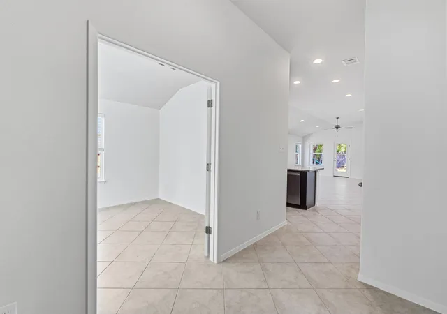 Photo 3 of Single family home for sale at 21720 Crystal Way, Lago Vista, TX 78645 | MLS# 1889281 | Listing updated on 2026-10-02