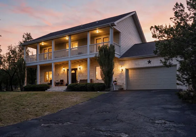 Photo 2 of Single family home for sale at 701 Cottonwood Crk Rd, Dripping Springs, TX 78620 | MLS# 4075910 | Listing updated on 2026-09-19