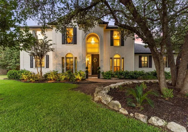Single family home for sale at 842 Sunfish St, Lakeway, TX 78734 | MLS# 3078962