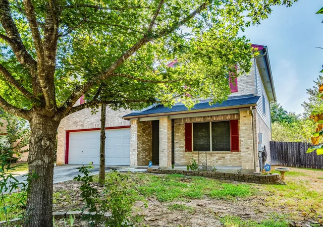 Photo 2 of Single family home for sale at 130 Casper Cv, Kyle, TX 78640 | MLS# 1747100 | Listing updated on 2026-09-15