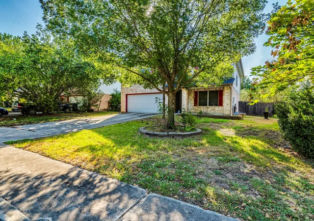 Photo 3 of Single family home for sale at 130 Casper Cv, Kyle, TX 78640 | MLS# 1747100 | Listing updated on 2026-09-15
