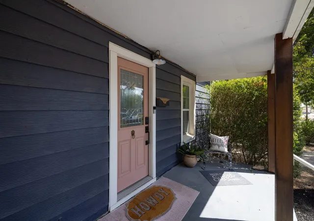 Photo 3 of Single family home for sale at 2007 S Church St, Georgetown, TX 78626 | MLS# 1216404 | Listing updated on 2026-10-23