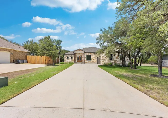 Photo 3 of Single family home for sale at 106 Double Cir, Burnet, TX 78611 | MLS# 5569273 | Listing updated on 2026-09-27