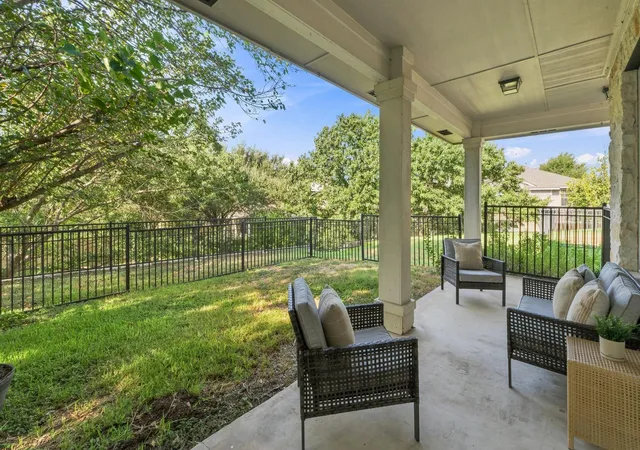 Listing Photo 4 - Condo for sale in building located at 1900 Scofield Ridge Pkwy, Austin, TX 78727 - Unit #202