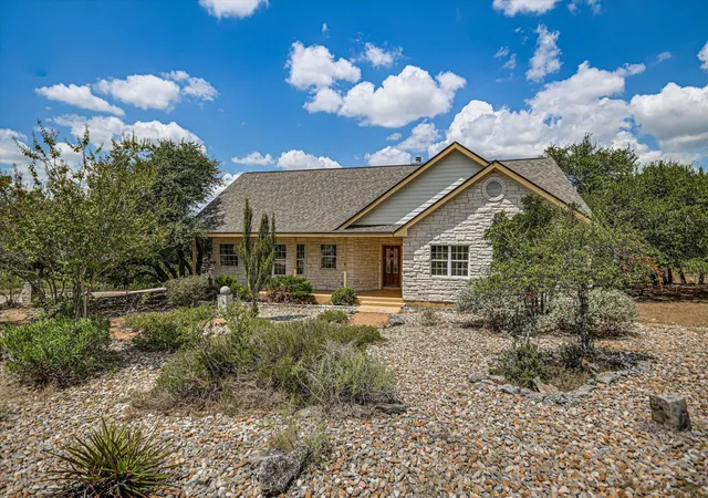 Photo 1 of Single family home for sale at 17 Falling Leaf Ln, Wimberley, TX 78676 | MLS# 8734216 | Listing updated on 2026-09-09