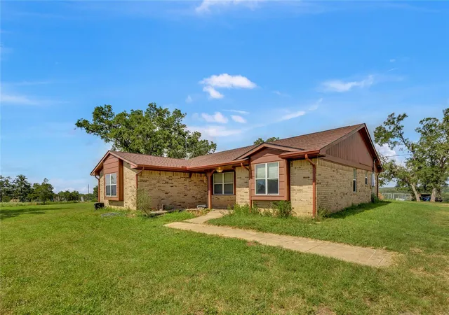 Photo 39 of Single family home for sale at 1080 League Line Rd, Paige, TX 78659 | MLS# 7815730 | Listing updated on 2026-09-11