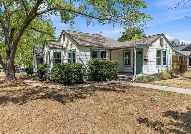 Photo 2 of Condo for sale at 4800 Evans Ave #A, Austin, TX 78751 | MLS# 9555605 | Listing updated on 2026-09-12