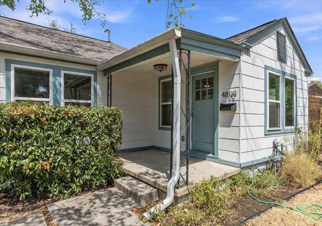 Photo 3 of Condo for sale at 4800 Evans Ave #A, Austin, TX 78751 | MLS# 9555605 | Listing updated on 2026-09-12