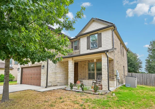 Photo 4 of Single family home for sale at 4002 Kings Cyn Dr, Taylor, TX 76574 | MLS# 5911515 | Listing updated on 2026-09-24