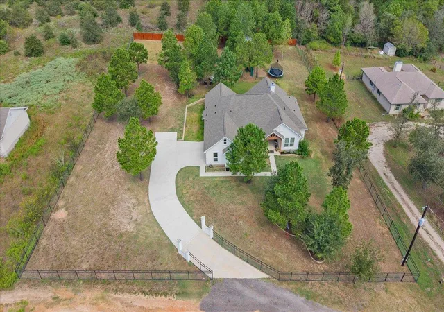 Photo 2 of Single family home for sale at 116 Brahman Ct, Bastrop, TX 78602 | MLS# 3544629 | Listing updated on 2026-09-26