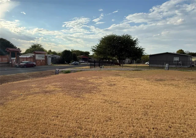 Photo 2 of Manufactured home for sale at 109 Cross Meadow Cv, Hutto, TX 78634 | MLS# 6752930 | Listing updated on 2026-09-22