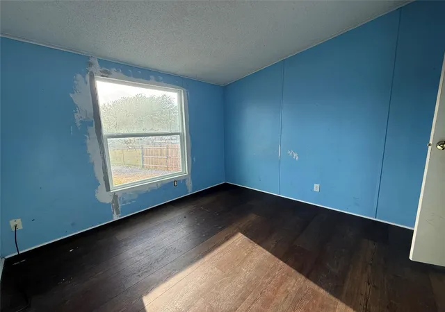 Photo 4 of Manufactured home for sale at 109 Cross Meadow Cv, Hutto, TX 78634 | MLS# 6752930 | Listing updated on 2026-09-22