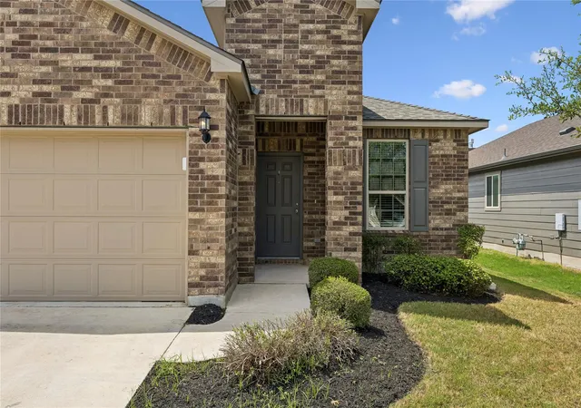 Photo 2 of Single family home for sale at 2020 Cliffbrake Way, Georgetown, TX 78626 | MLS# 9275774 | Listing updated on 2026-10-15