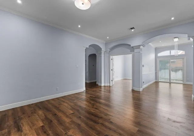 Photo 2 of Single family home for sale at 911 Indian Run Dr, Pflugerville, TX 78660 | MLS# 9134981 | Listing updated on 2026-09-14