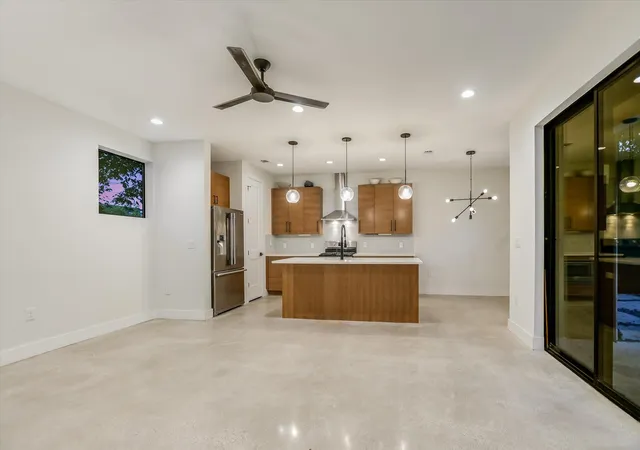 Photo 4 of Single family home for sale at 1127 Gunter St #1, Austin, TX 78702 | MLS# 9487887 | Listing updated on 2026-09-14