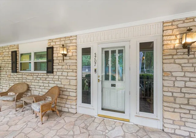 Photo 3 of Single family home for sale at 5707 Windcliff Dr, Temple, TX 76502 | MLS# 1090917 | Listing updated on 2026-09-10