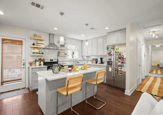 Photo 3 of Single family home for sale at 1110 W Oltorf St, Austin, TX 78704 | MLS# 9995538 | Listing updated on 2026-09-15